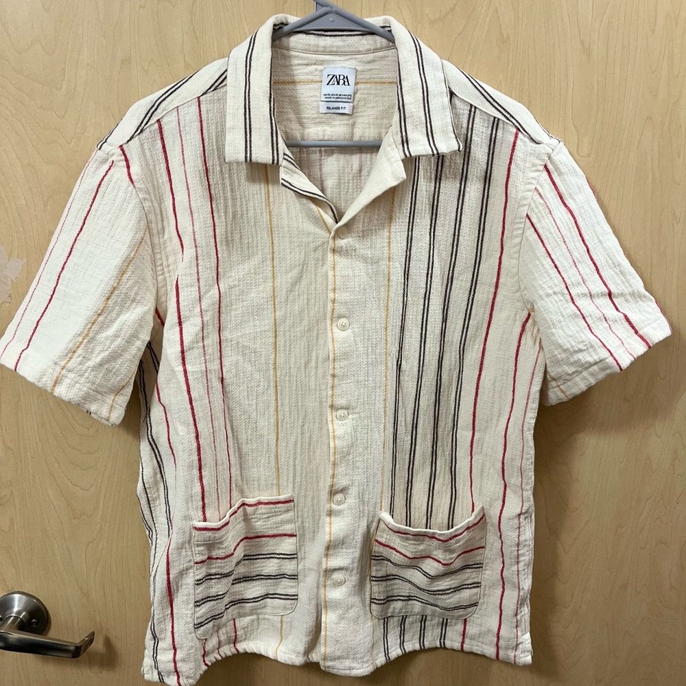 Zara Relaxed Fit Cream and Gold Shirt